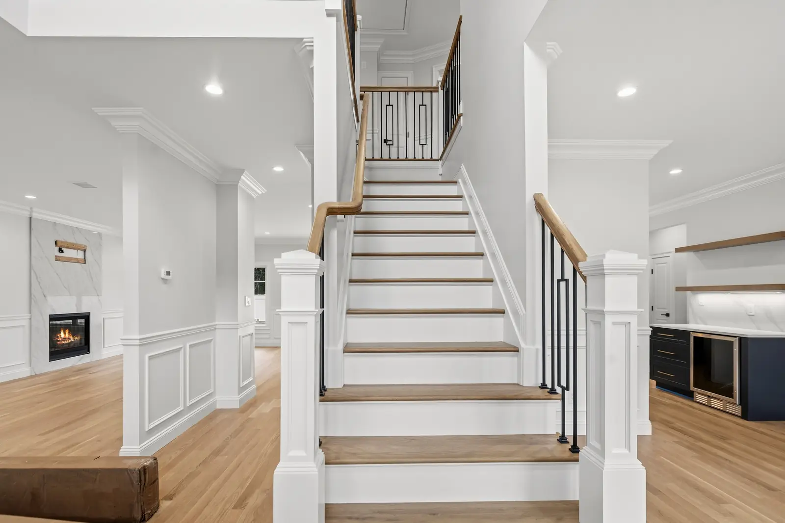Syosset new construction — entry foyer and staircase