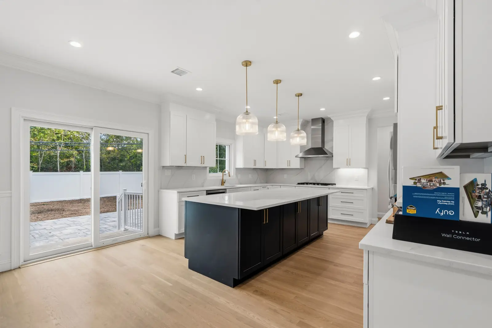 Syosset new construction — kitchen center island