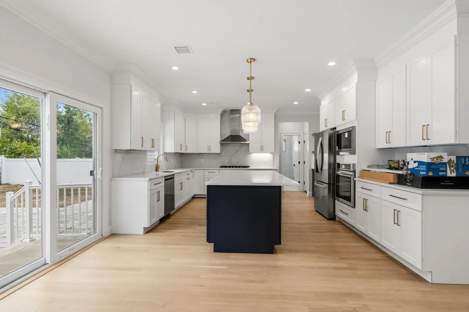 Syosset new construction — chef's kitchen